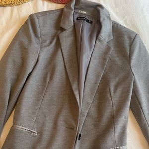 Grey blazer